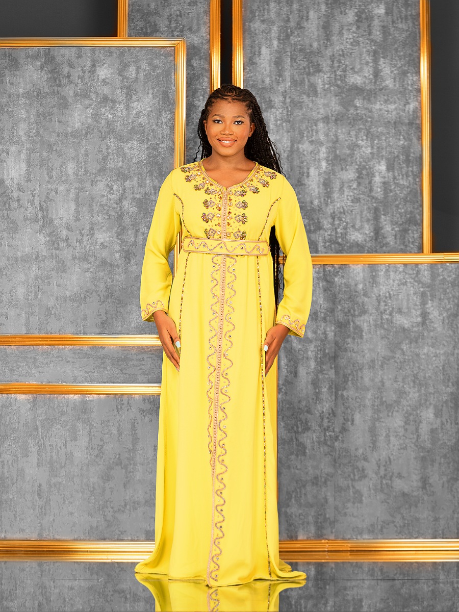 https://lms.elsa-technologies.com/storage/photos/1/Caftans et robes toutes occasions/Caftan une piКce JAUNE POMME/IMG_20230814_051648_(900_x_1200_pixel).jpg